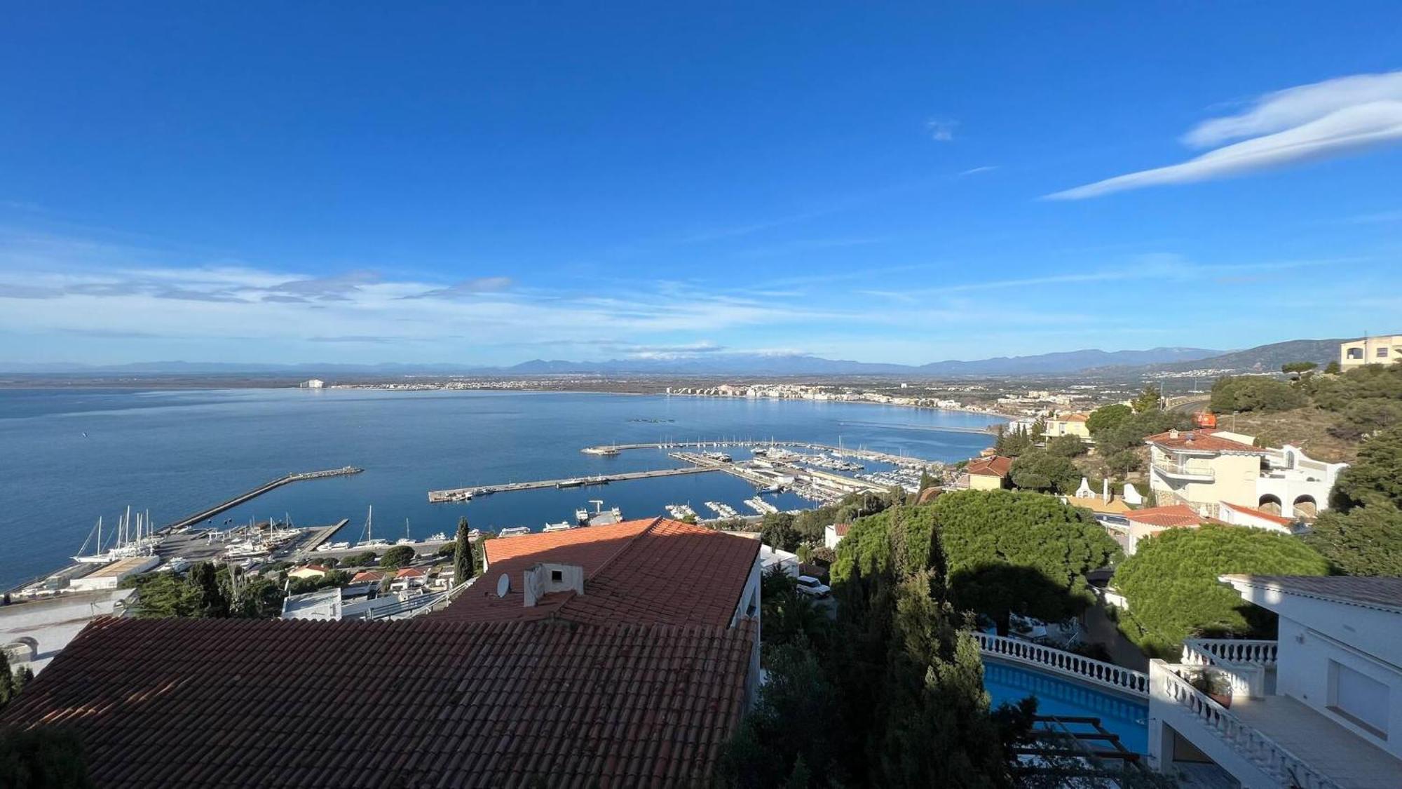 Apartamento Casa Linda Con Vistas Espectaculares Av-40 Roses Bagian luar foto